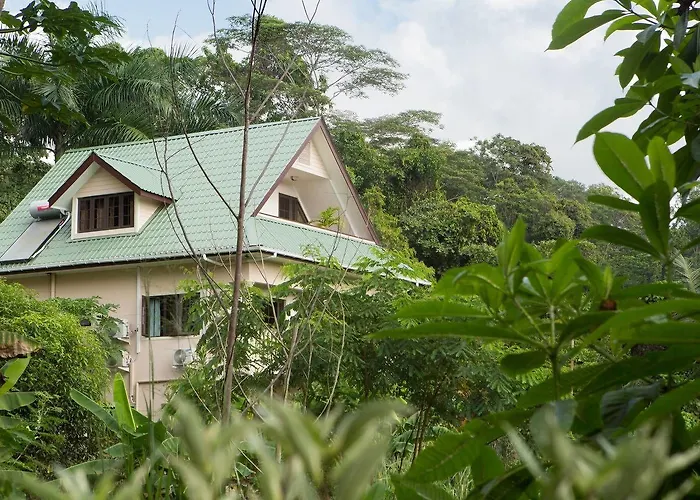 Belle Montagne Appartement Grand Anse (Mahe)